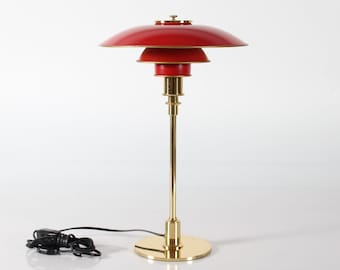 Poul Henningsen Table Lamp PH 3/2 Limited Edition 1994. Made of Brass with Red Metal Shades by Louis Poulsen A/S in Denmark 1990s