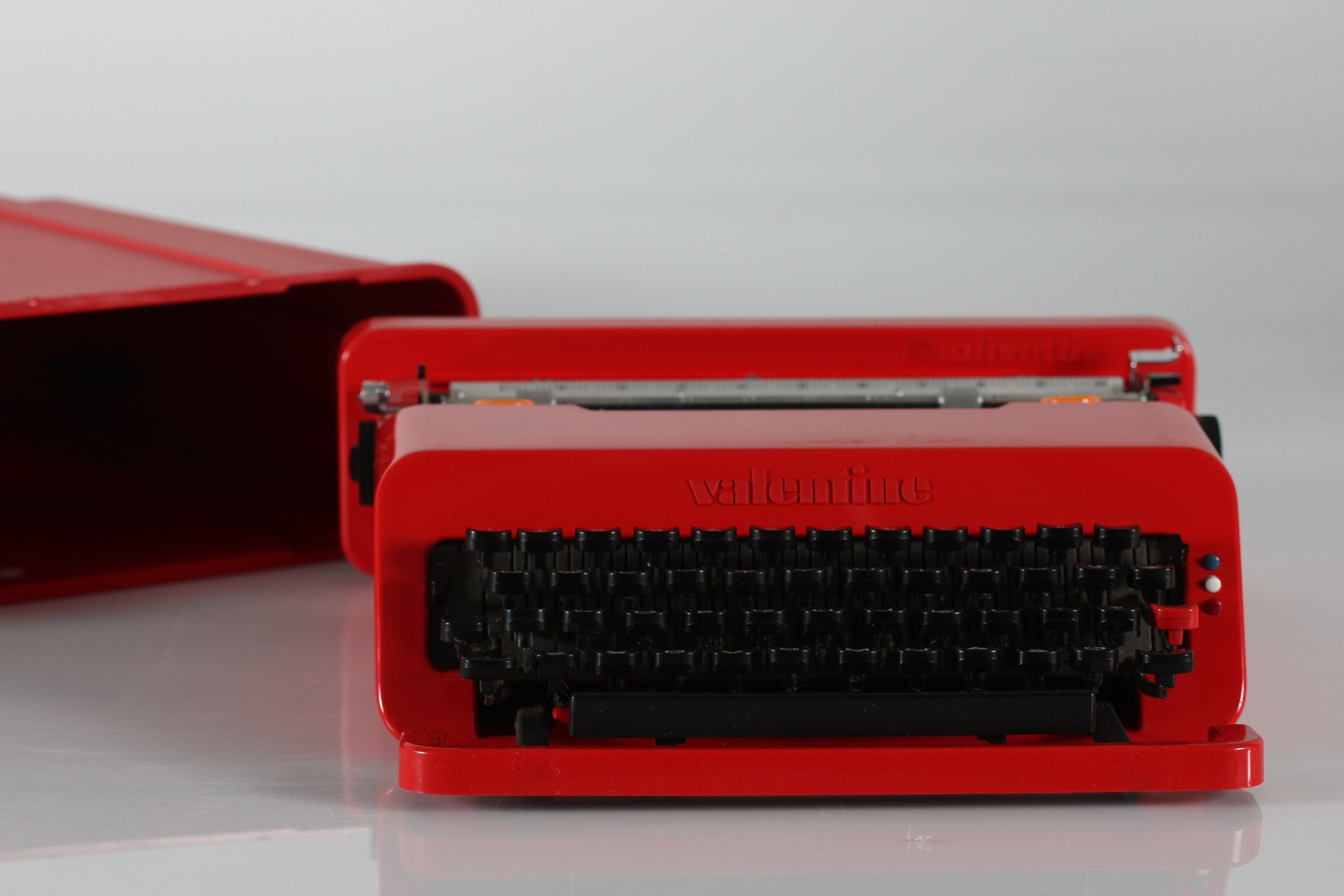 Vintage Olivetti Valentine Portable Typewriter by Ettore Sottsass