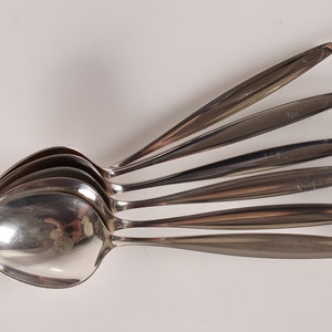 Danish Georg Jensen Cypres Sterling Silver by Tias Eckhoff designed in 1952. Soup Spoons L 19,5 cm.