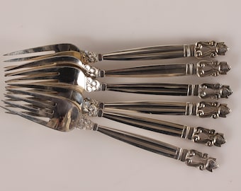 Danish Georg Jensen Art Nouveau Acorn Sterling Silver Cutlery by Johan Rode 1915. Lunch Forks 16.7 cm.  Stamp from the period after 1945