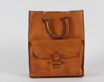 Sac vintage danois en cuir de couleur cognac avec patine de grande qualité épaisse. Fabriqué dans les années 1970 par un fabricant danois