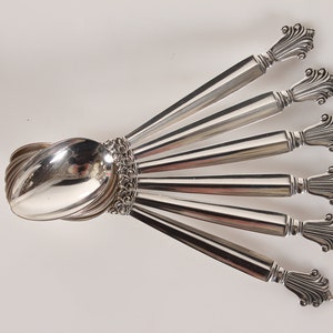 Danish Georg Jensen Art Nouveau Acanthus Sterling Silver Cutlery by Johan Rode 1917. Teaspoons 13 cm. Stamp from the period 1930-45 or later