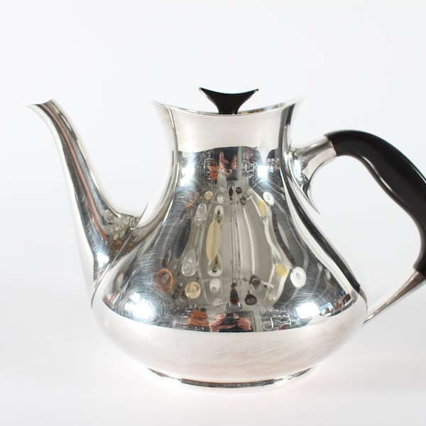 Danish Cohr Silver-plated Teapot made in the 1960s most likely by silversmith Hans Bonde. Handle of Black Bakelite or Ebonit