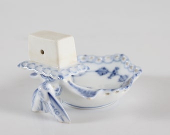 Royal Copenhagen Blue Fluted Full Lace Ashtray with Butterfly No 1072. Made and hand-painted in Denmark, Stamp from the Period 1894- 1922
