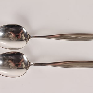 Danish Georg Jensen Cypres Sterling Silver by Tias Eckhoff designed in 1952. Dessert Spoons L 17,8 cm.