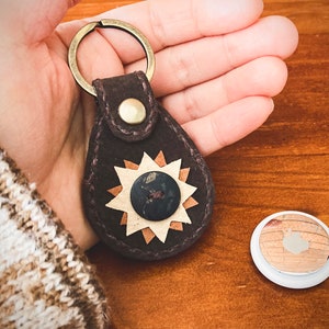 Airtag Keyring / Suede Leather / Airtag Holder / Apple Airtag Case / Protective Cover / Airtag Bag Charm / Air Tag / Air Tag Cover / Airtag