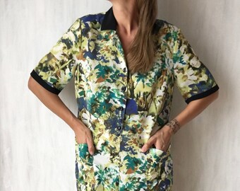 Vintage printed short sleeve buttoned dress, boxy comfy dress.