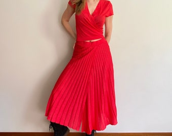 M-L. Two pieces set, blouse & skirt. Red skirt set blouse. Midi skirt set.