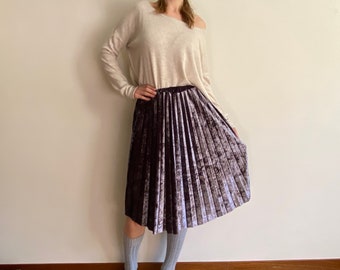 S-M. Vintage velvet velour pleated midi skirt, elastic waist band skirt.