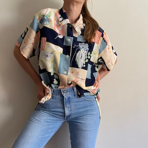 Vintage bedrucktes Oberteil, Damenhemd, oversized Bluse.