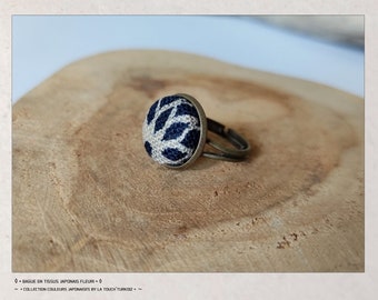 Retro adjustable ring in floral Japanese fabrics