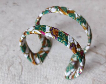 Bracelet Bangle Cuff in traditional fabrics from Thailand