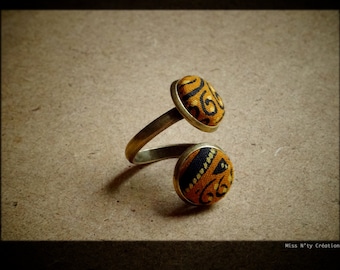 Double Adjustable Ring in Indonesian Batik Fabric