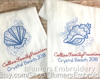 Monogrammed Seashell Dish Cloth Towel Set / Beach House Kitchen Decor Personalized Flour Sack Tea Towel Gift Whale Shell Fish Sea Monogram