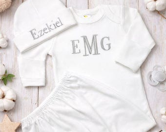 Traje de bebé con monograma, conjunto personalizado para recién nacido que vuelve a casa, traje de bebé para llevar al bebé a casa, traje de bebé personalizado, regalo de bebé con monograma