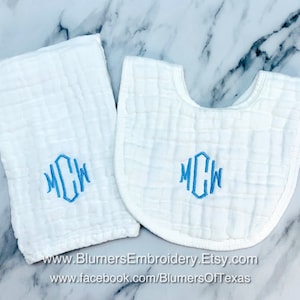 Monogrammed Muslin Burp Cloth & Baby Bib SET Custom Personalized Baby Gift Newborn Boy Girl Name Baby Shower Gift Monogram Muslin Bib Burp
