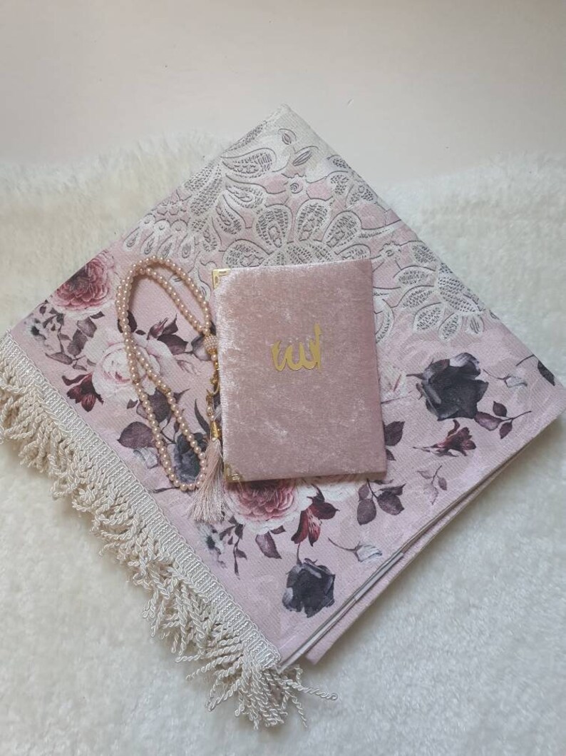 Islamic Gift Set Prayer Mat Quran Favors Prayer Gift Set Etsy UK