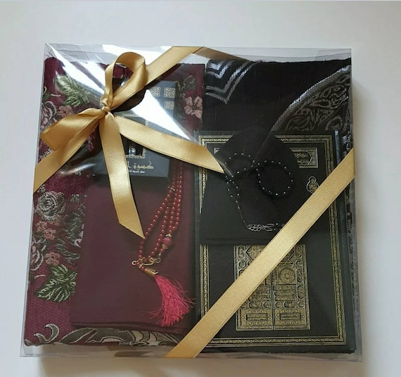 Couples Wedding Quran Gift Set: Prayer Mat, Oud Perfume, Pearl Tashbih