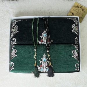 Couples Prayer Islamic Gift, Sets of Two Prayer mats 2 Tasbehs, Wedding Sejadah gift Bride, Bridemaids gift, Hajj, Umrah Eid Quran Salah