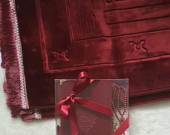 Wide Fluffy Prayer Rug Gift Set: Velvet Quran & Tasbeeh