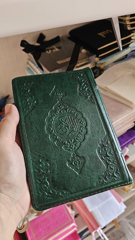 Quran Book with Faux Leather Zipped Case: Islamic Religious Gift