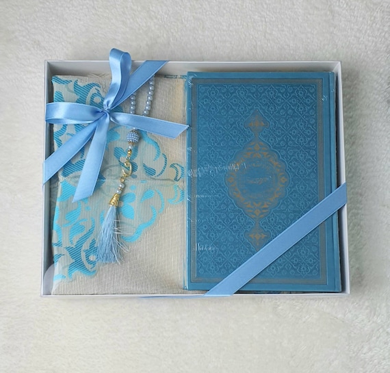 Large Faux Leather Quran Gift Set: Uthmani Script, Pearl Tasbih & Prayer Mat