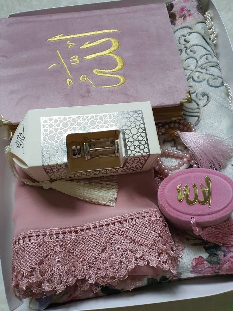 Personalised prayer mat, Customised prayer mat, Personalized prayer rug, Customized prayer rug with quran, Muslim Wedding Gift for Him Her, Ramadan Eid Mubarak Umrah Hajj Islamic Wedding, kuran, kurani kerim, Quran al kareem, mushaf, Prayer rug with name, plain, velvet & single color, personalized prayer rug, Isimli seccade, سجادة مع الاسم , Islamic Gift Set Muslim Gift Islamic Wedding Gift Birthday Gift Umrah Gift,Ameen gift,  Moshaf, Coran