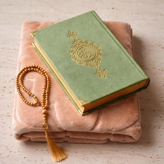 Velvet Quran Gift Set, Soft Prayer Mat, Pearl Tasbih, Islamic Eid Ramadan Gift