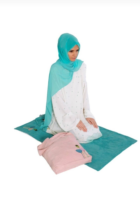 Handmade Islamic Prayer Dress Abaya Set: Velvet Mat & Bag