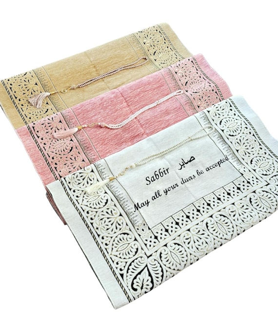 Personalized Velvet Prayer Mat: Custom Islamic Gift with Tashbih