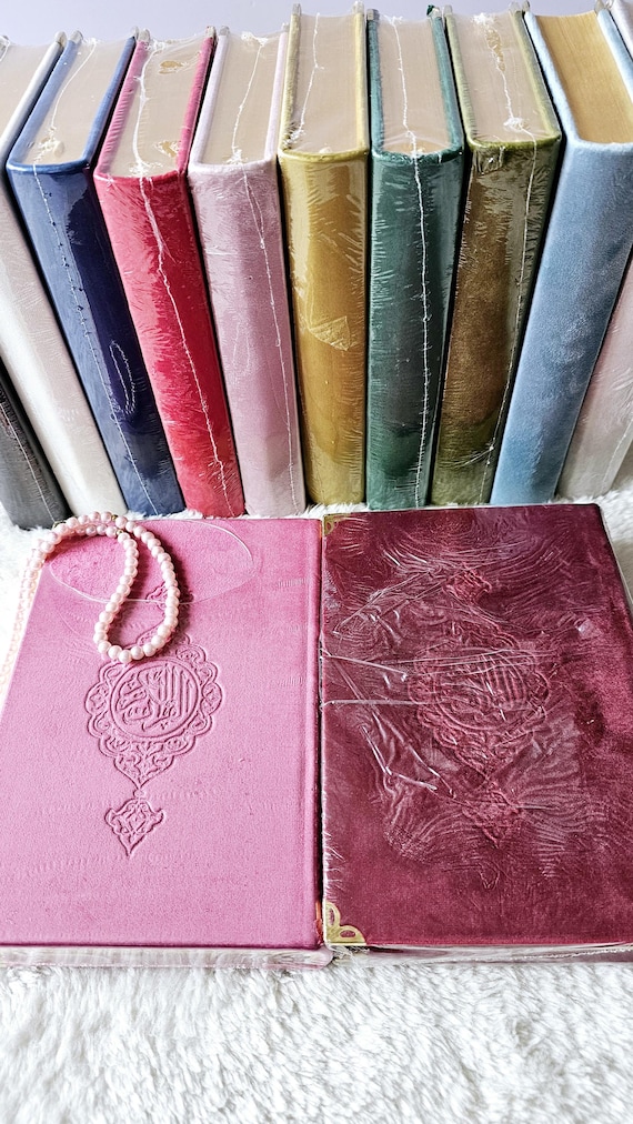 Velvet Qur'an Al-Kareem: Uthmani Script Arabic Text