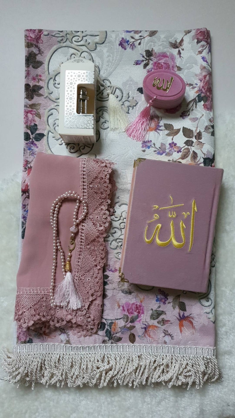 Personalised prayer mat, Customised prayer mat, Personalized prayer rug, Customized prayer rug with quran, Muslim Wedding Gift for Him Her, Ramadan Eid Mubarak Umrah Hajj Islamic Wedding, kuran, kurani kerim, Quran al kareem, mushaf, Prayer rug with name, plain, velvet & single color, personalized prayer rug, Isimli seccade, سجادة مع الاسم , Islamic Gift Set Muslim Gift Islamic Wedding Gift Birthday Gift Umrah Gift,Ameen gift,  Moshaf, Coran