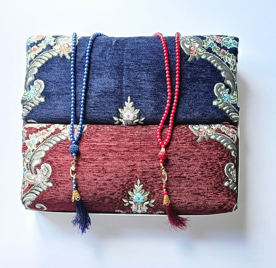 Personalized Chenille Prayer Mat Set: Custom Couple Rugs with Pearl Tashbih