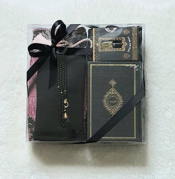 Personalized Couples Nikkah Gift Set: Prayer Rugs, Quran, Oud Perfume