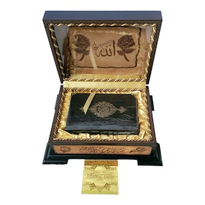 Wooden Boxed Qur&#39;an Gift: Islamic Wedding Eid Ramadan Gift