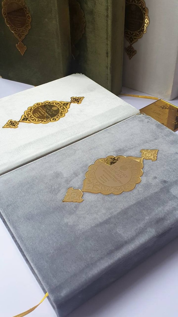 Velvet Quran: Rainbow English Arabic Translation, A4 Size