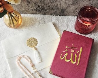 Velvet Quran Gift Set: Uthmani Script, Pearl Tasbih & Silky Case