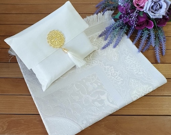 Personalized Prayer Mat Set: Islamic Gift with Tasbih & Pouch