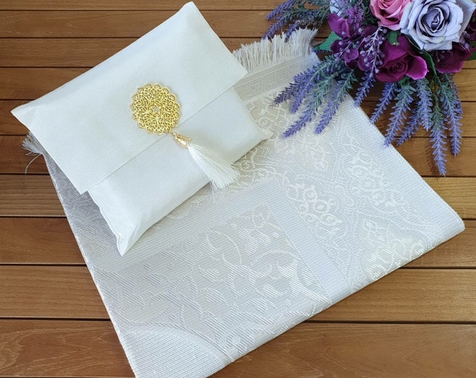 Customized Prayer Mat with Pouch + Tasbeh,Personalized Prayer Rug Islamic gift, Wedding Birthday, Eid Umra Graduation Hajj, Nikkah, Bride