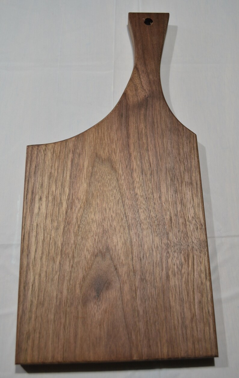 medium Walnut Cutting Board