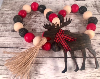 Merry Moose Wood Bead Garland. Wooden beads. Farmhouse Garland. Tiered tray garland. Beaded Garland. Christmas Garland.Moose.Holiday Garland