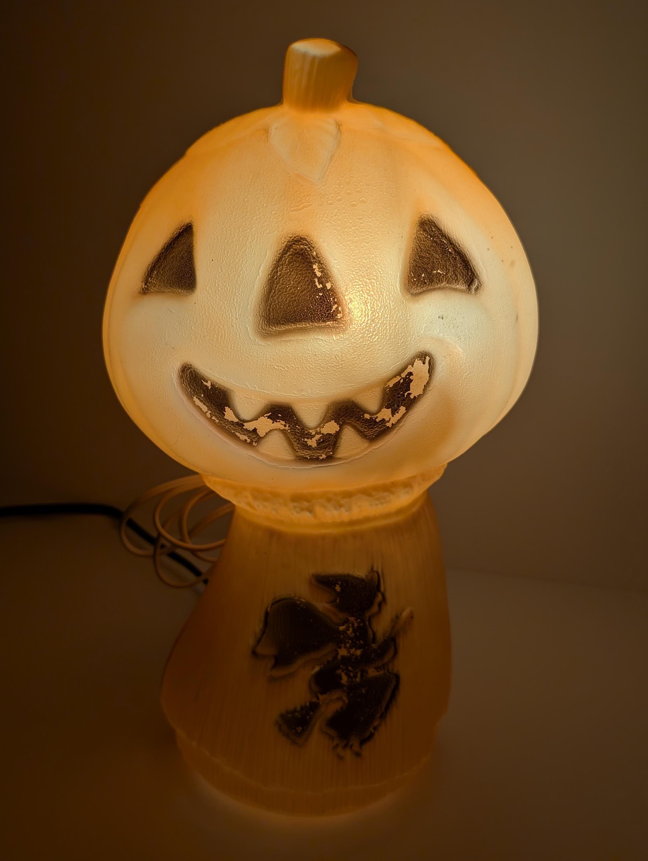 Vintage Gregg Novelty Products Haystack Witch Halloween Tabletop  display picture 1