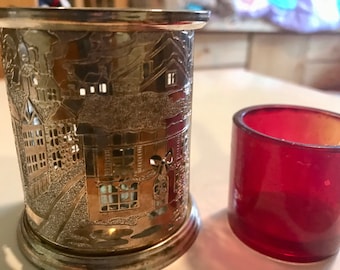 Silver laser cut votive tea light holder with red glass container Christmas cityscape