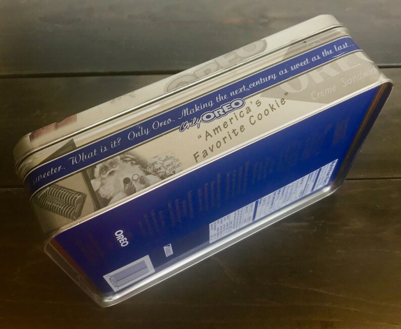1999 Large Oreo 20th Century Commemorative Tin 8x6 Embossed Oreo Sandwich