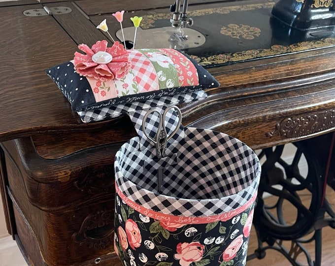 Thread Catcher With Detachable Pincushion Sew in Style Scrap - Etsy