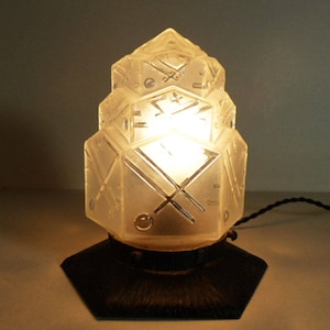 Antique Art-Deco Skyscraper Lamp White Frosted Glass Shade 1920&#39;s