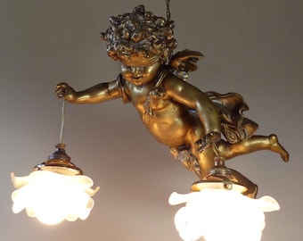 Very Large French Flying Cherub - Cherub Antique Chandelier with 2 Glass Paste Roses - Typical from Paris Apartment