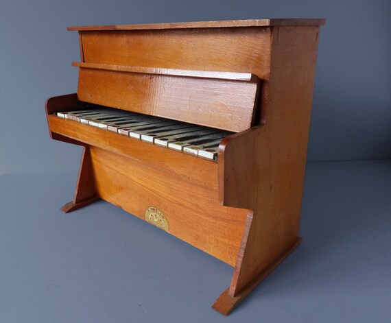 kids wooden piano
