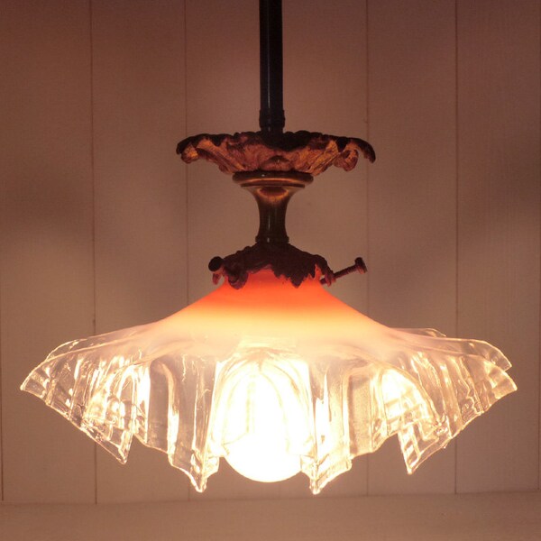 Franse Vintage roze glas en brons plafondlamp, Lamp glas schaduw