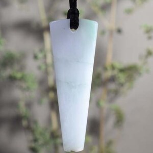 Ciondolo di giada birmana giadeite Birmania Myanmar 100% ciondolo lucido naturale, ciondolo di giada finitura lucida, ciondolo di perline di giada